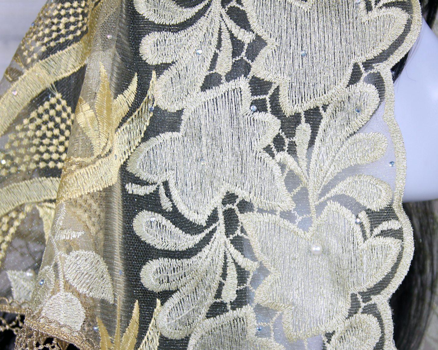 Gold Small D-Shaped Chapel Veil/Mantilla