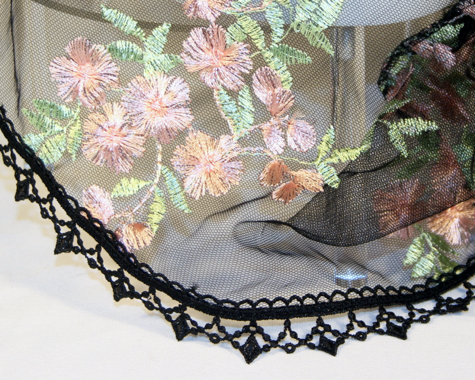Black Mesh Lace Chapel Veil/Mantilla with Embroidered Pink Roses (Infinity)