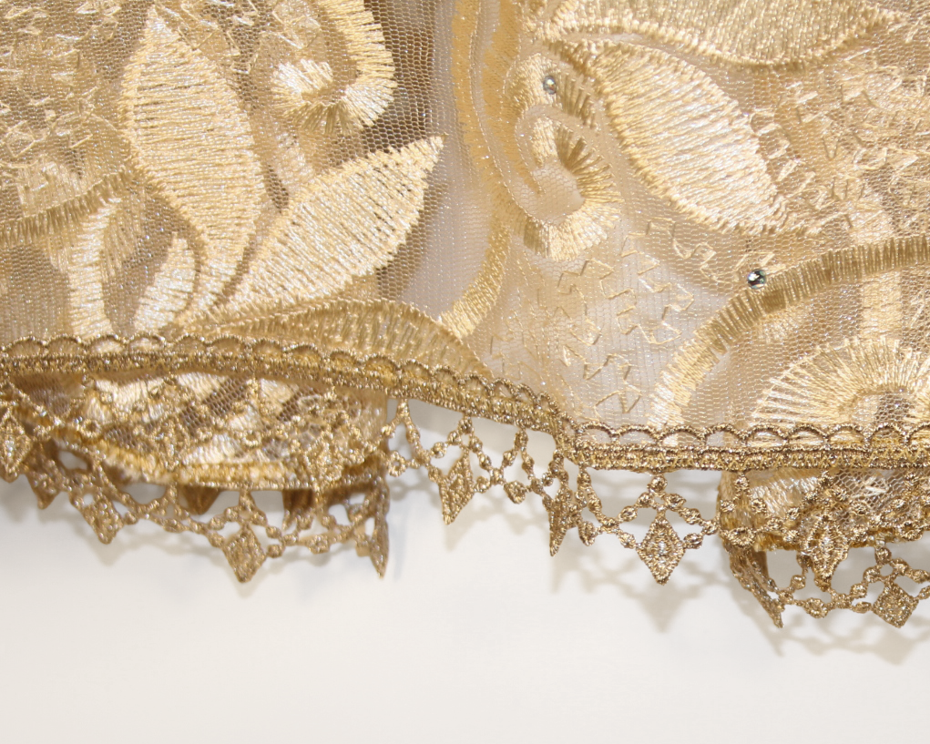 Gold Floral Mesh Lace Large D-Shaped Chapel Veil/Mantilla