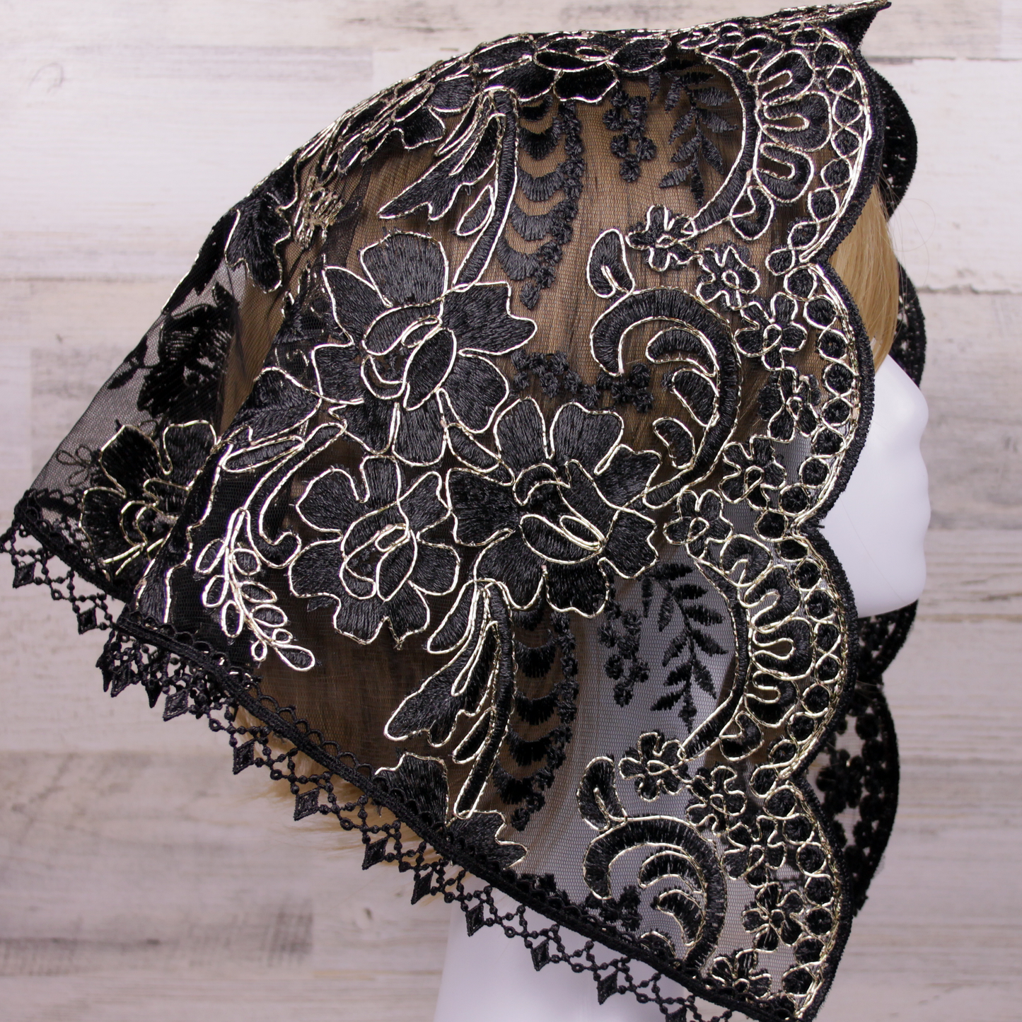 Black and Gold Small D-Shaped Chapel Veil/Mantilla