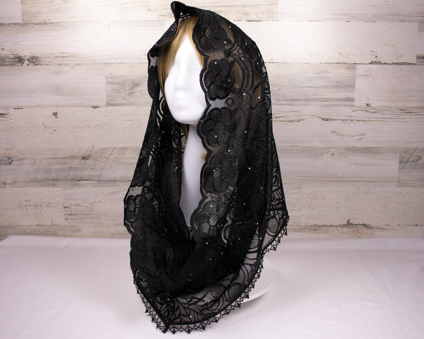 Black Infinity Chapel Veil/Mantilla